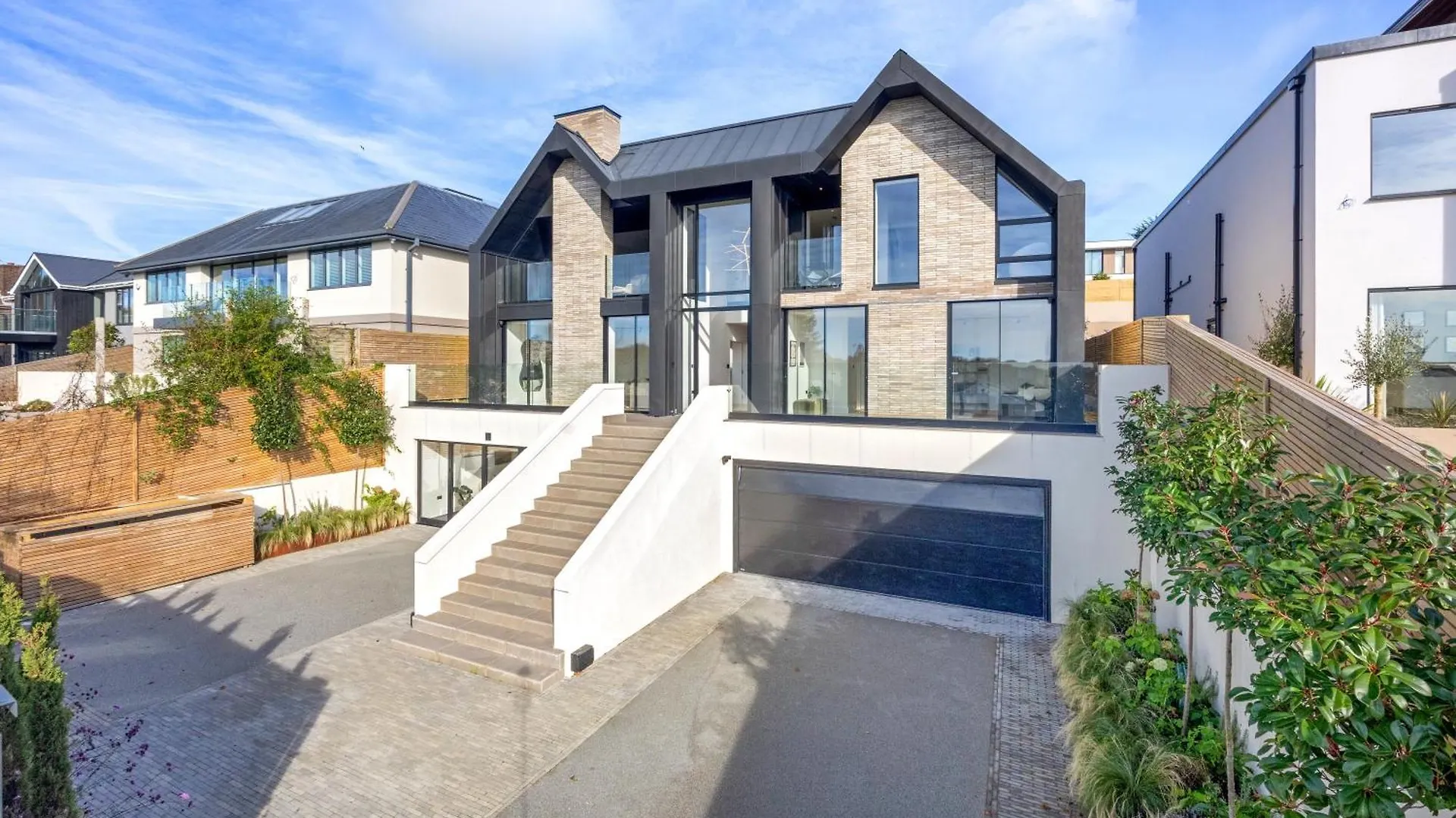 Luxe Retreat 5-Bedroom Designer Home Pool & Cinema Brighton 0*,