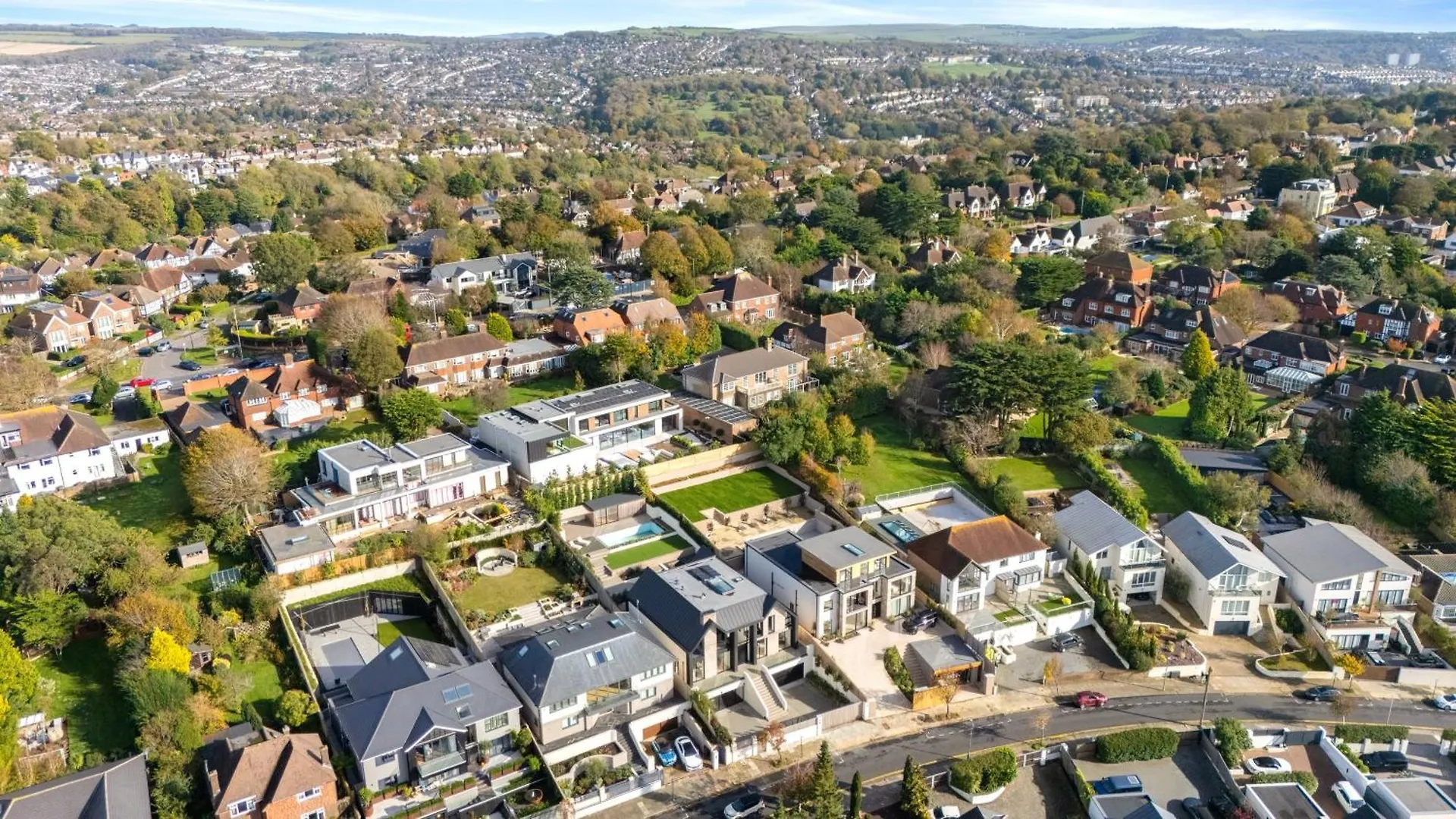 Luxe Retreat 5-Bedroom Designer Home Pool & Cinema Brighton